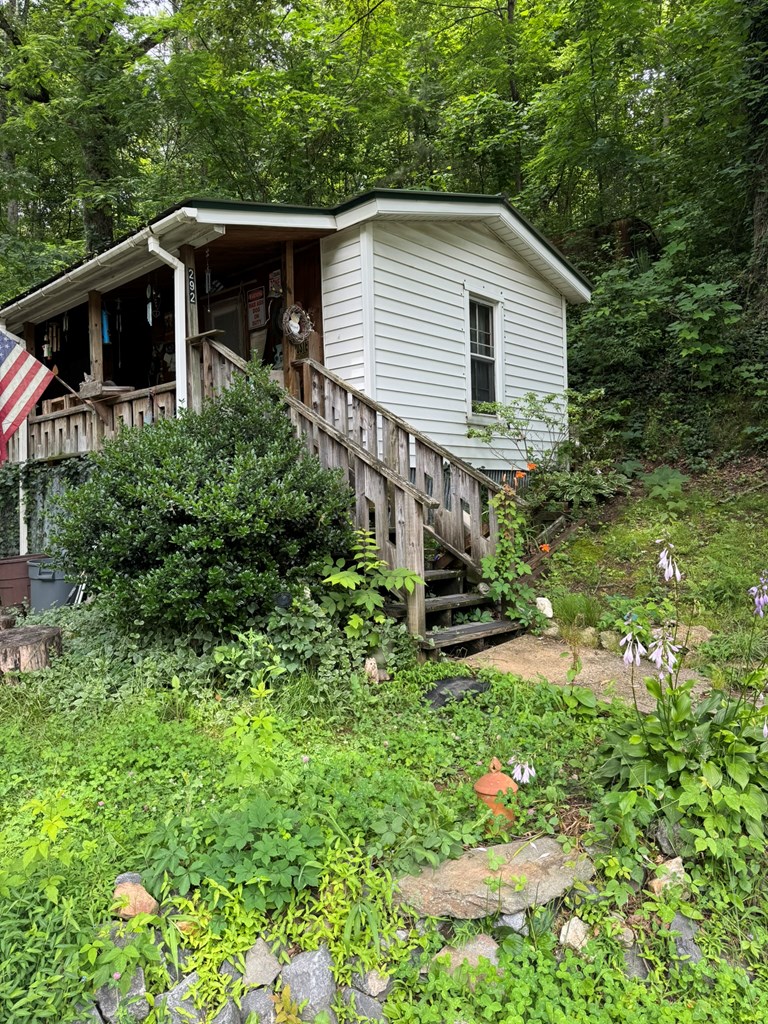 292 Fowler Street
