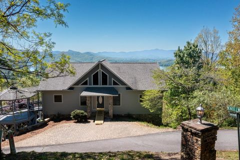 A home in Hayesville