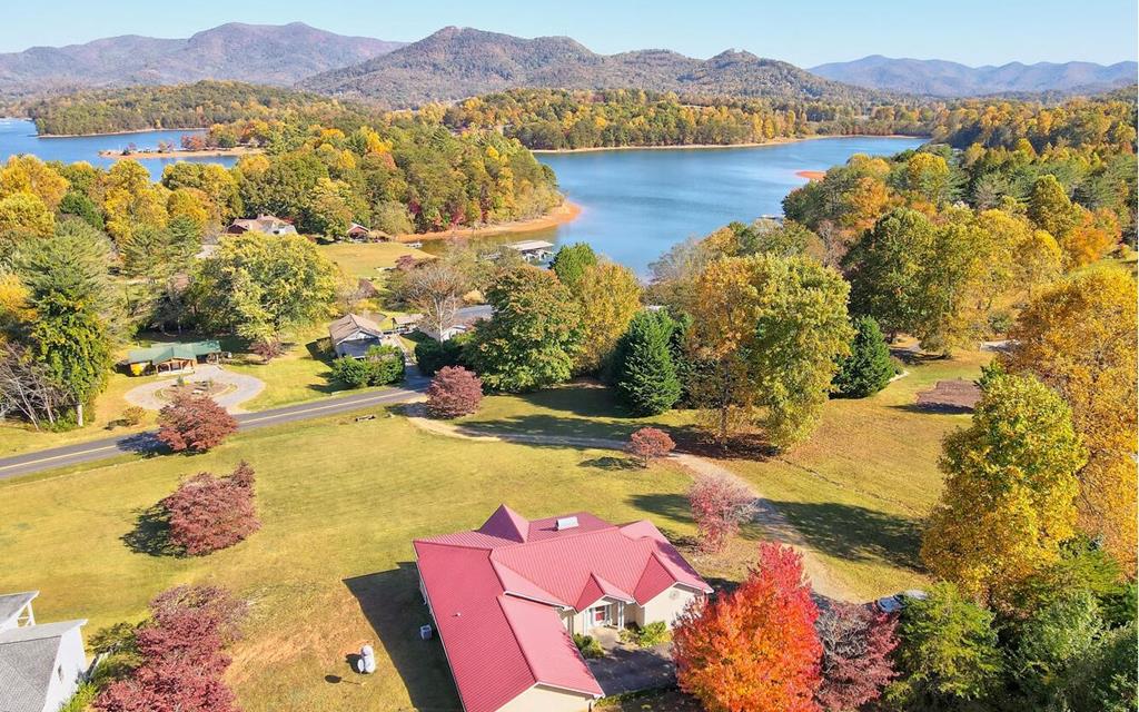 1613 Cedar Cliff Road
