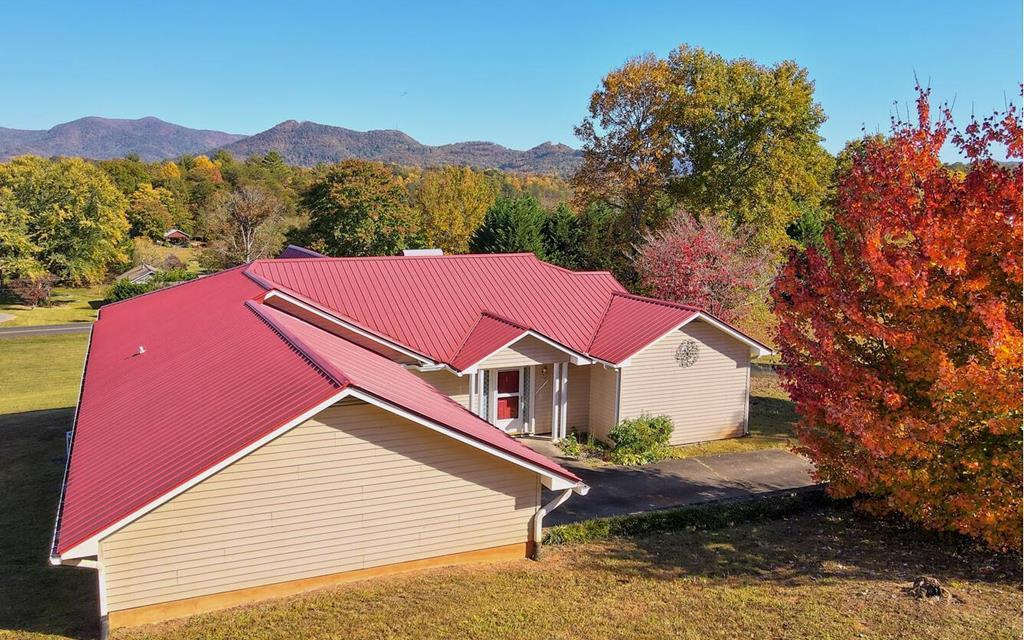 1613 Cedar Cliff Road