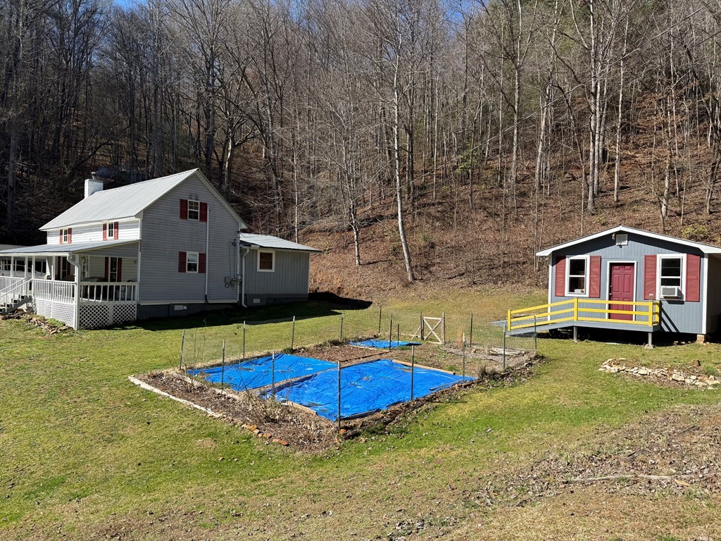 222 Valley Farm Road