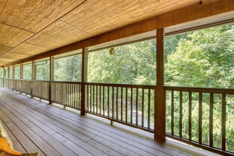 A home in Hayesville