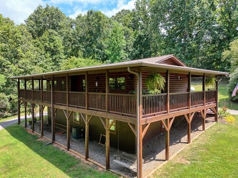 A home in Hayesville