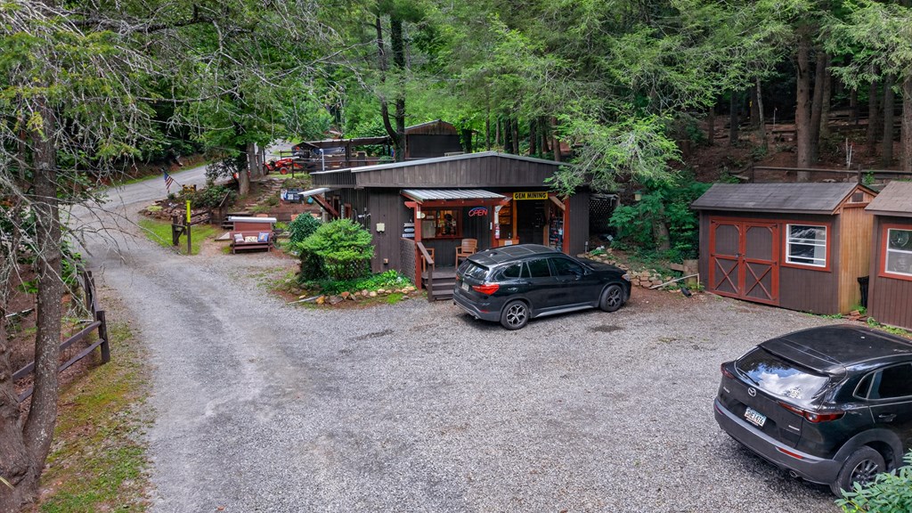24 Adelaide Drive