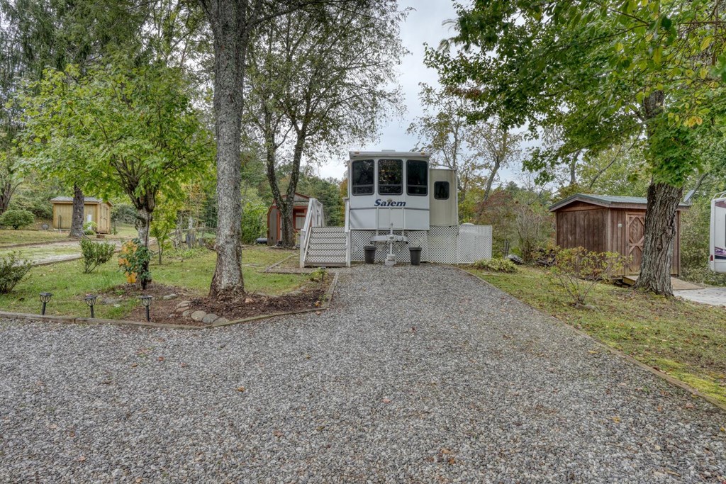 102 Choestoe Valley Lane