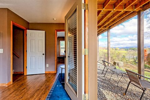 A home in Hayesville