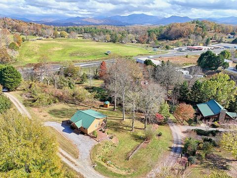 A home in Hayesville