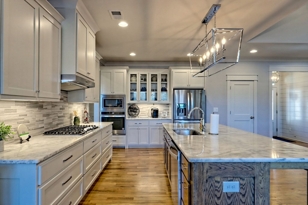 888 Reserve Road