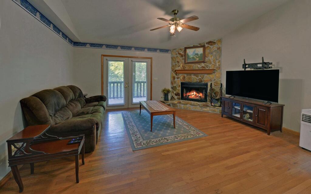 550 Evans Hollow Road