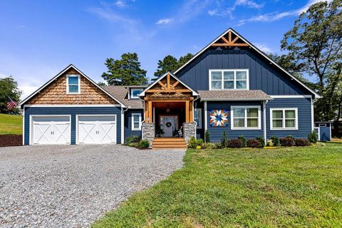 A home in Blue Ridge