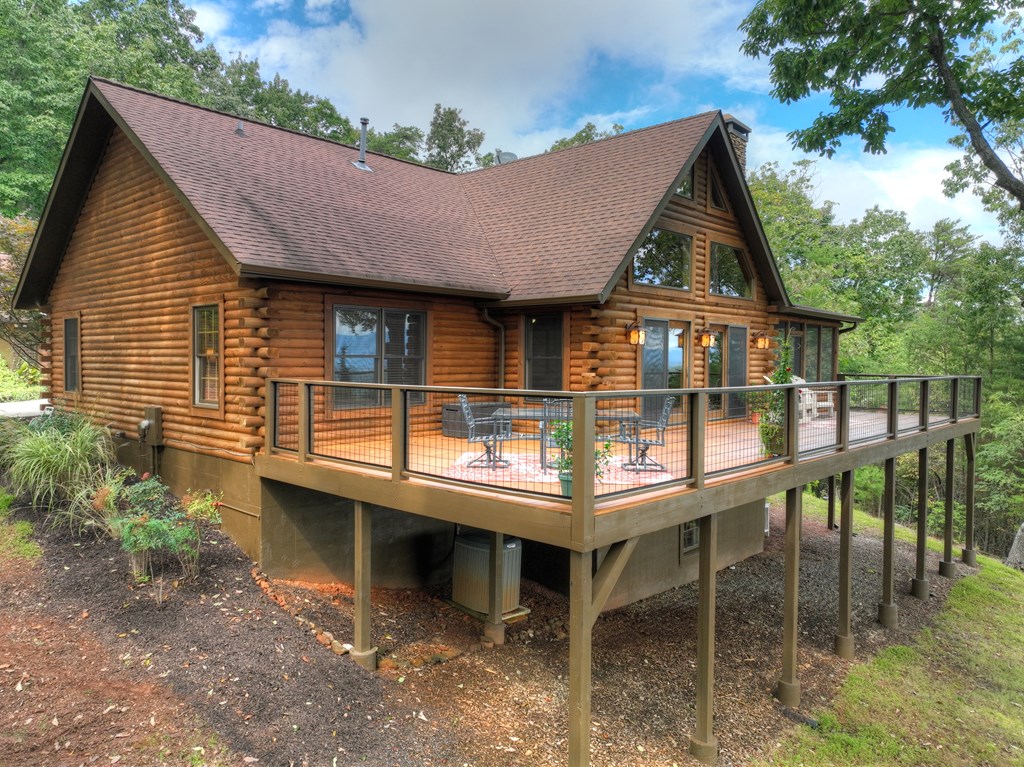 1060 Sharp Mountain Parkway