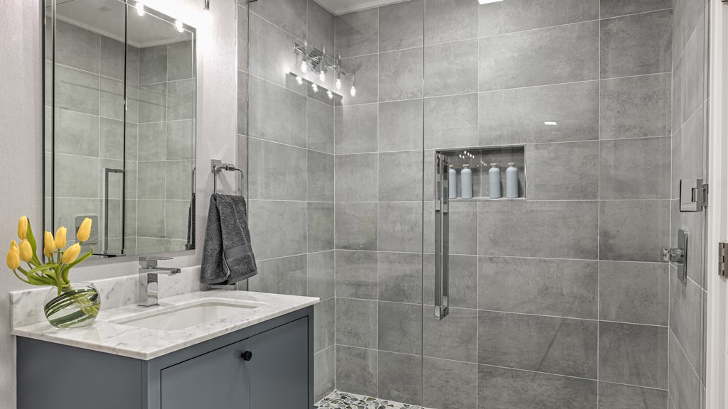 1281 #2 E Main Street