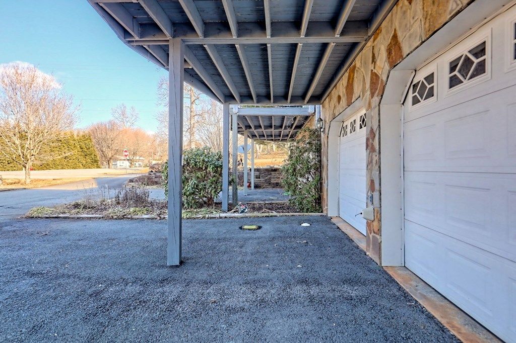 listing image 62