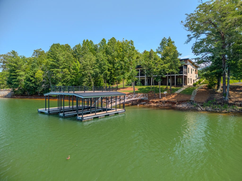 114 Hersie Point