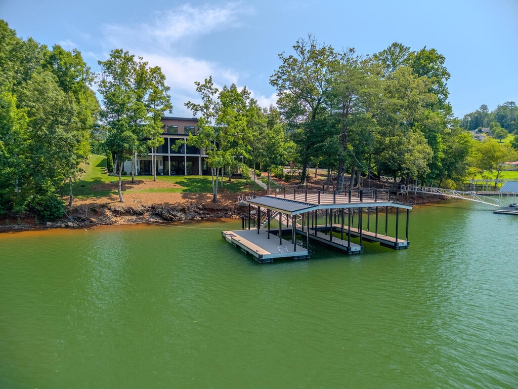 114 Hersie Point