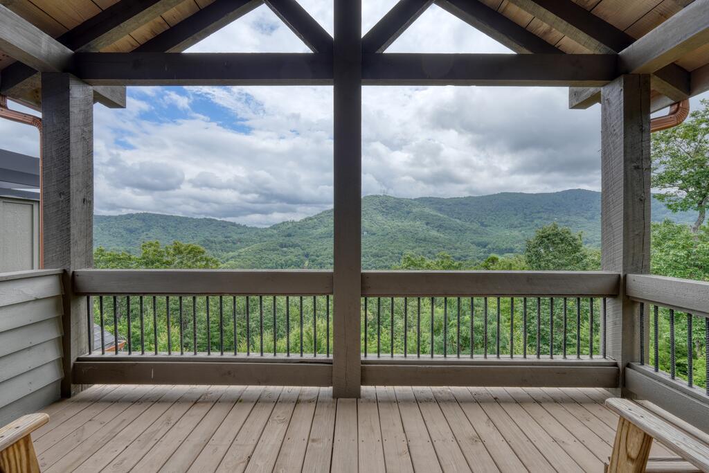 561 Deer Crest Road