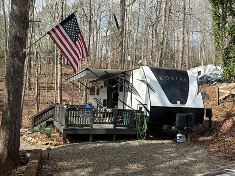 532 10th Street Ellijay GA 30540