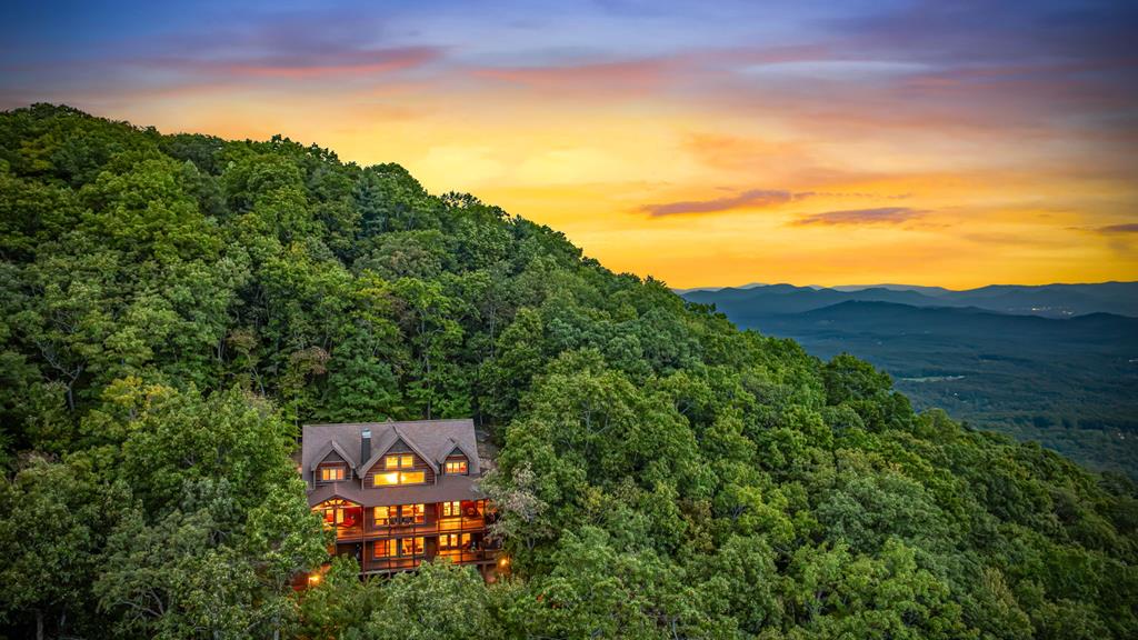 260 Huckleberry Hollow