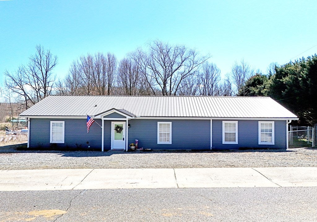 91 Hickory Street