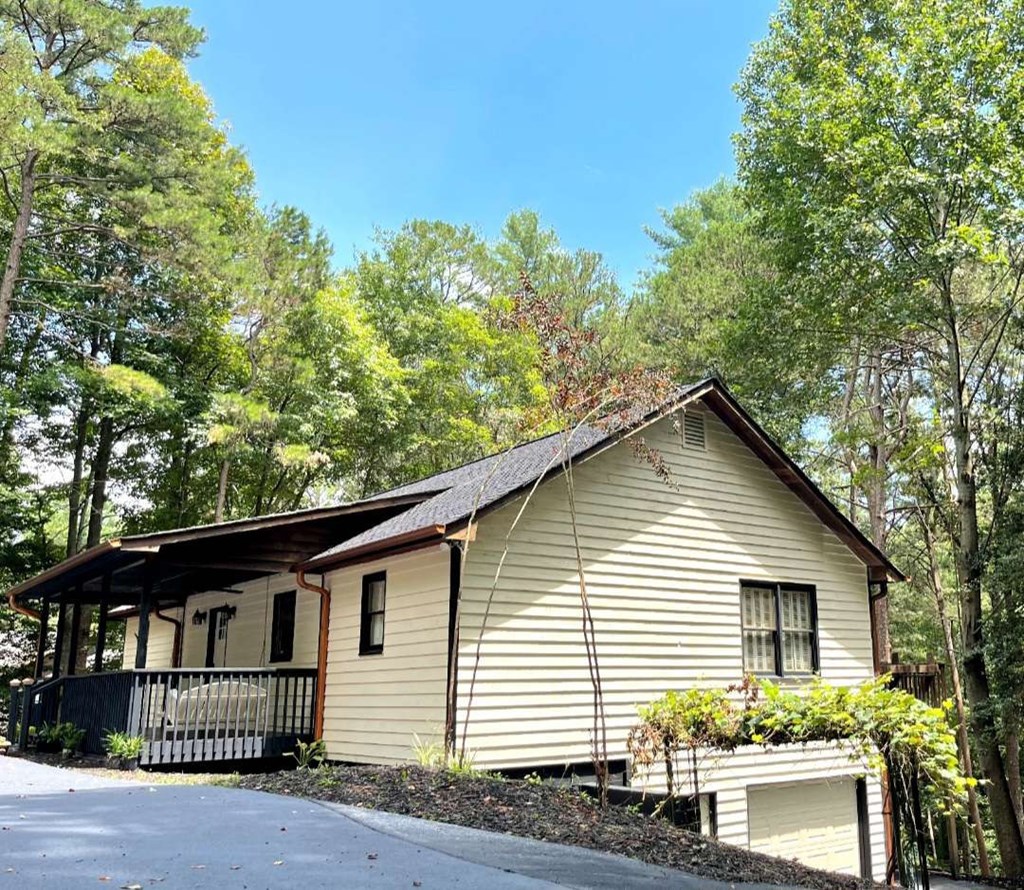 94 Ridgecrest Circle