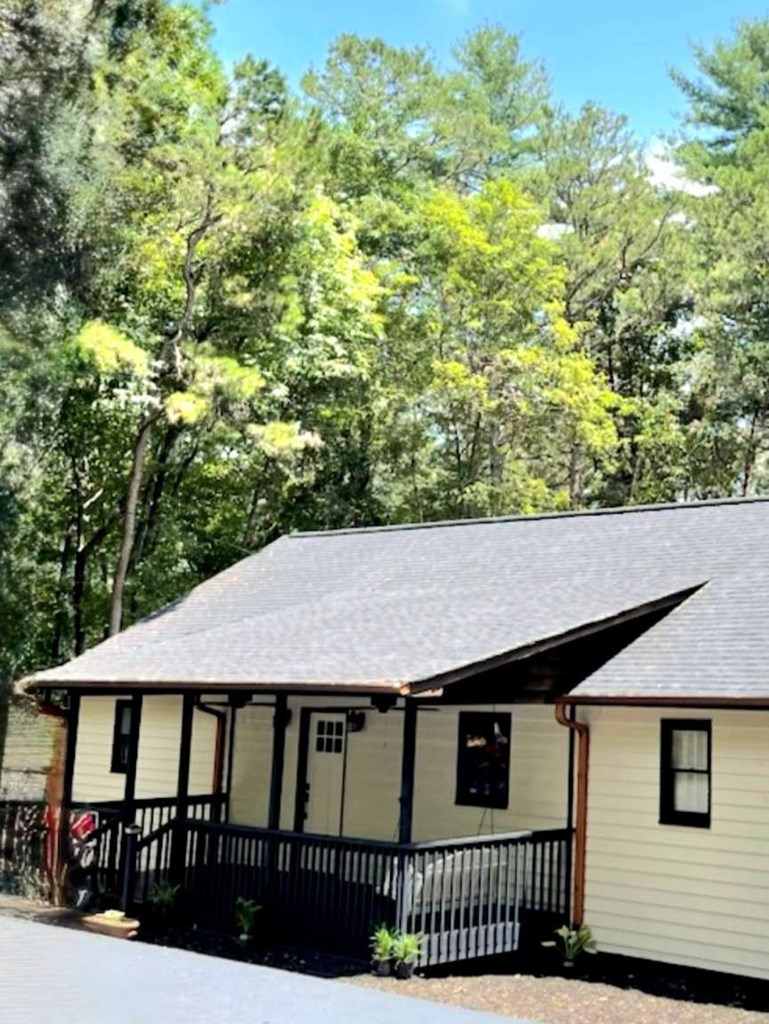 94 Ridgecrest Circle