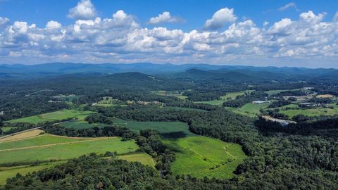 A home in Ellijay