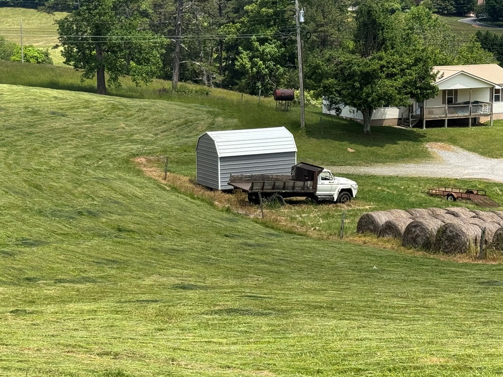 1 Hwy 64 Business