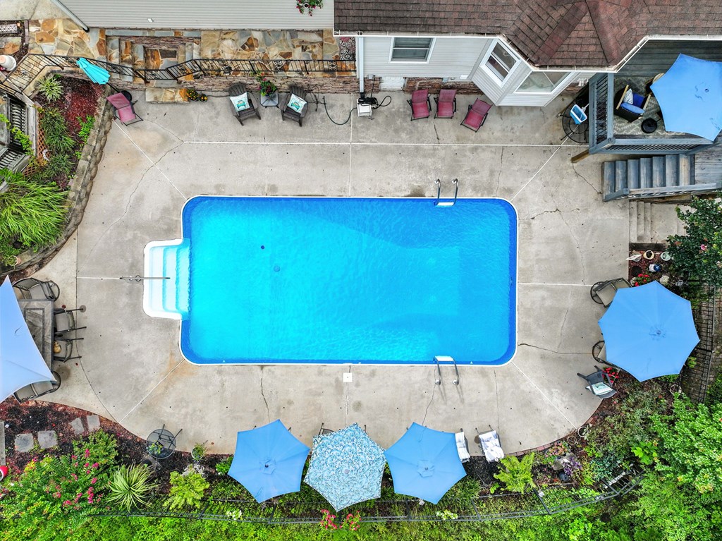 137 W Mountaintown Trail