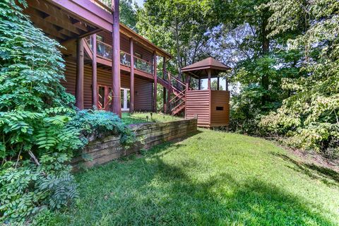 A home in Hayesville