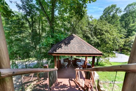 A home in Hayesville