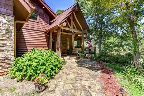 A home in Hayesville