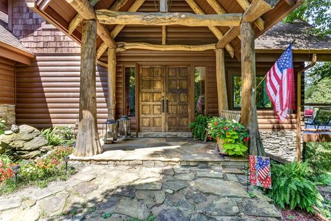 A home in Hayesville