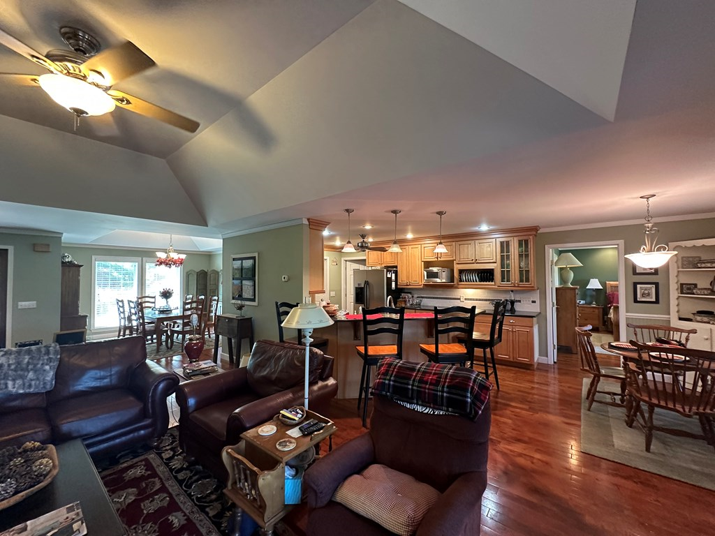 1207 Bullen Gap Road
