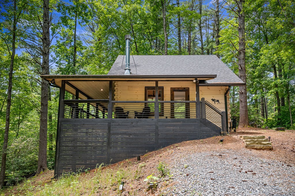 25 Hidden Ridge Court