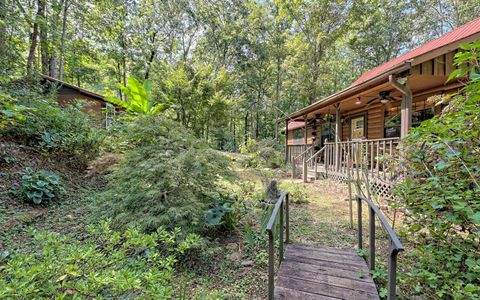 A home in Hiawassee