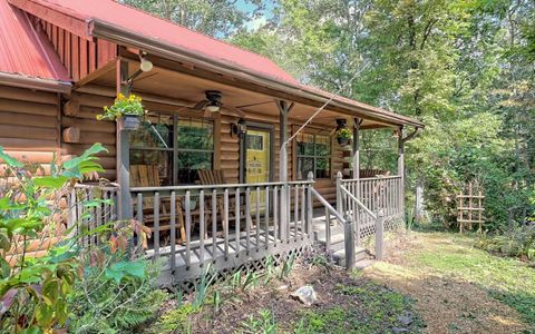 A home in Hiawassee