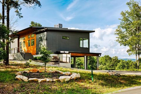 211 The Nest At Brr Young Harris GA 30582