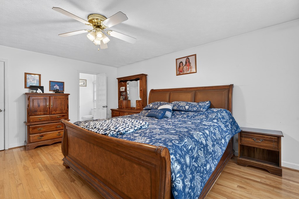 Dahlonega, Georgia, 30533, United States, 5 Bedrooms Bedrooms, ,4 BathroomsBathrooms,Residential,Active,2044582
