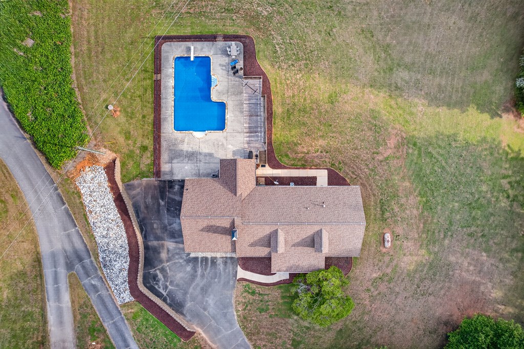 Dahlonega, Georgia, 30533, United States, 5 Bedrooms Bedrooms, ,4 BathroomsBathrooms,Residential,Active,2044582