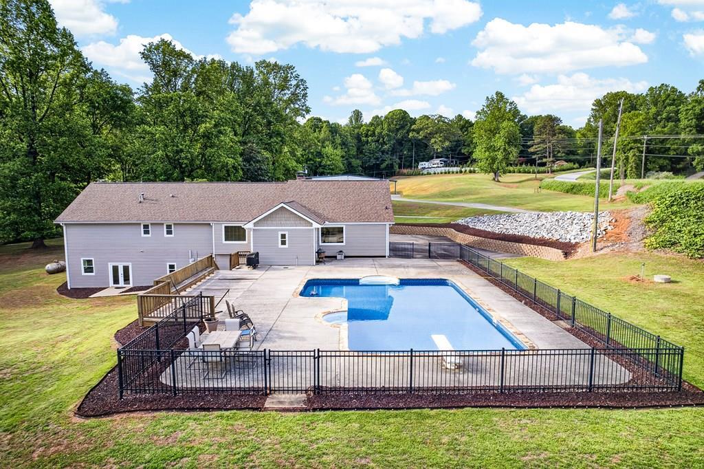 Dahlonega, Georgia, 30533, United States, 5 Bedrooms Bedrooms, ,4 BathroomsBathrooms,Residential,Active,2044582