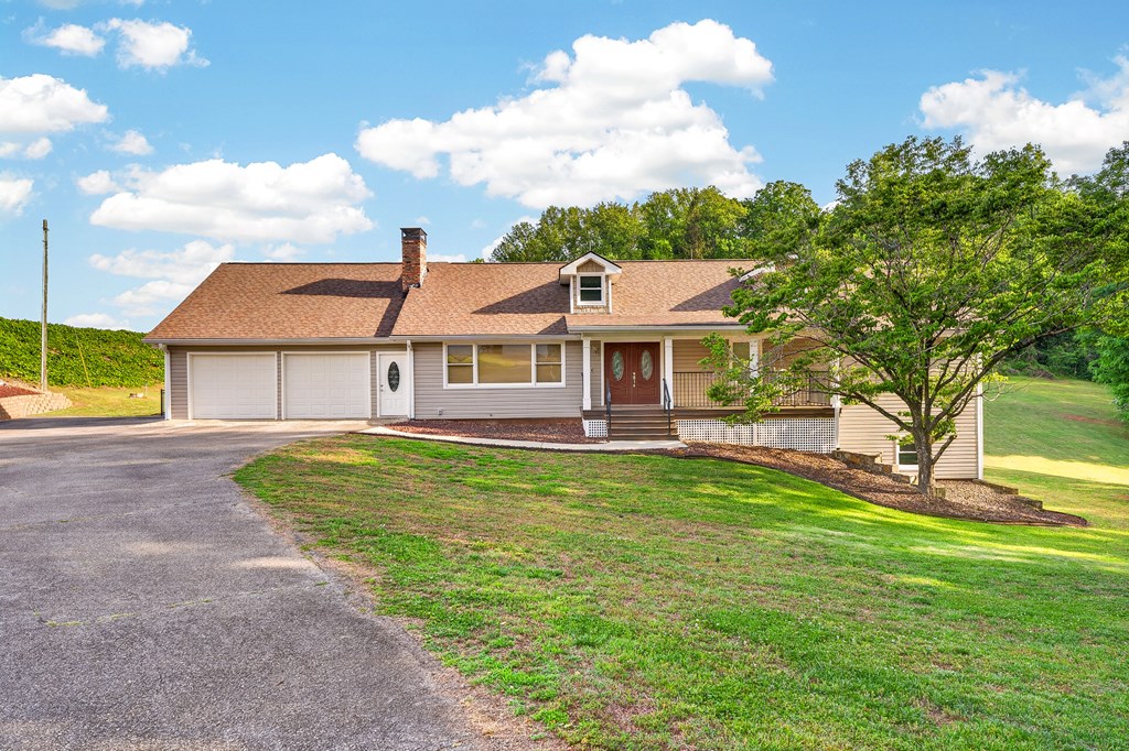 Dahlonega, Georgia, 30533, United States, 5 Bedrooms Bedrooms, ,4 BathroomsBathrooms,Residential,Active,2044582