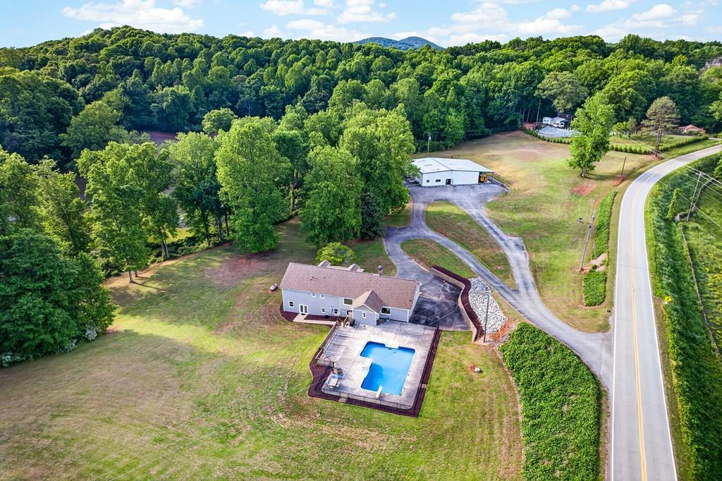 Dahlonega, Georgia, 30533, United States, 5 Bedrooms Bedrooms, ,4 BathroomsBathrooms,Residential,Active,2044582