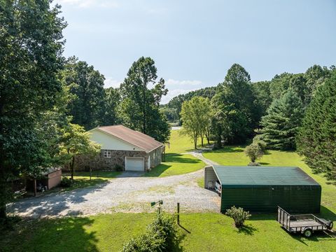 A home in Ellijay