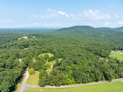 A home in Ellijay