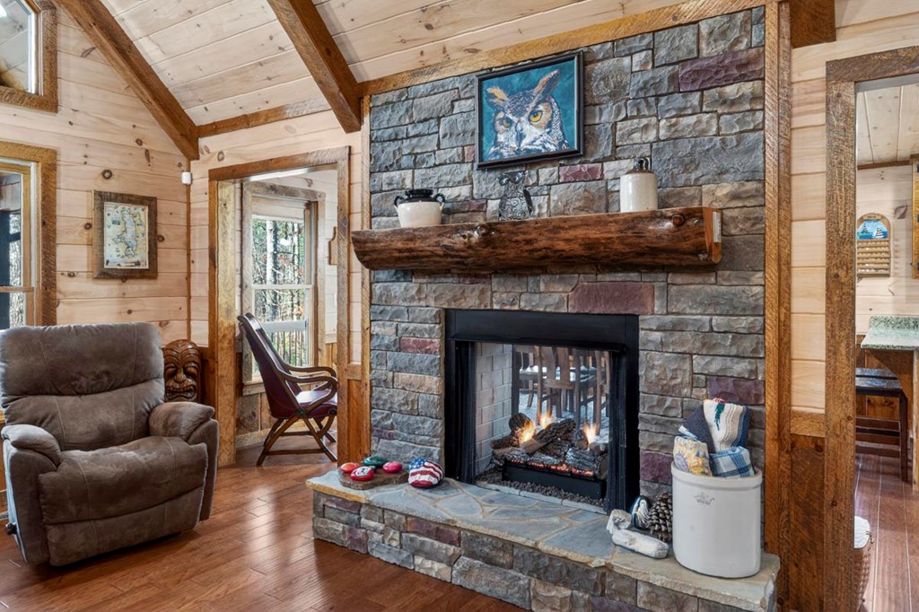 Morganton, Georgia, 30560, United States, 3 Bedrooms Bedrooms, ,3 BathroomsBathrooms,Residential,Active,2031744