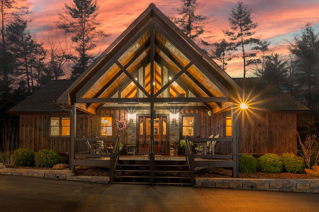 Morganton, Georgia, 30560, United States, 3 Bedrooms Bedrooms, ,3 BathroomsBathrooms,Residential,Active,2031744