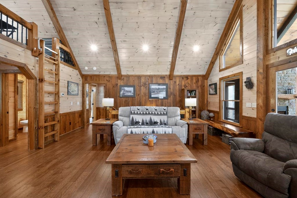 Morganton, Georgia, 30560, United States, 3 Bedrooms Bedrooms, ,3 BathroomsBathrooms,Residential,Active,2031744