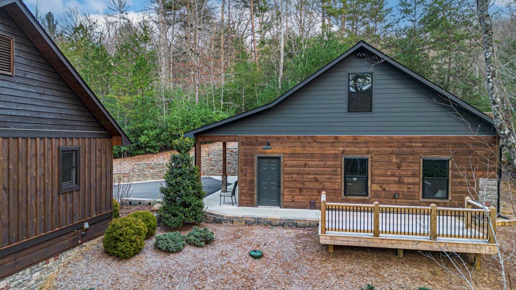 Morganton, Georgia, 30560, United States, 3 Bedrooms Bedrooms, ,3 BathroomsBathrooms,Residential,Active,2031744