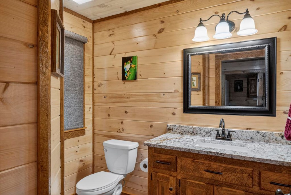 Morganton, Georgia, 30560, United States, 3 Bedrooms Bedrooms, ,3 BathroomsBathrooms,Residential,Active,2031744