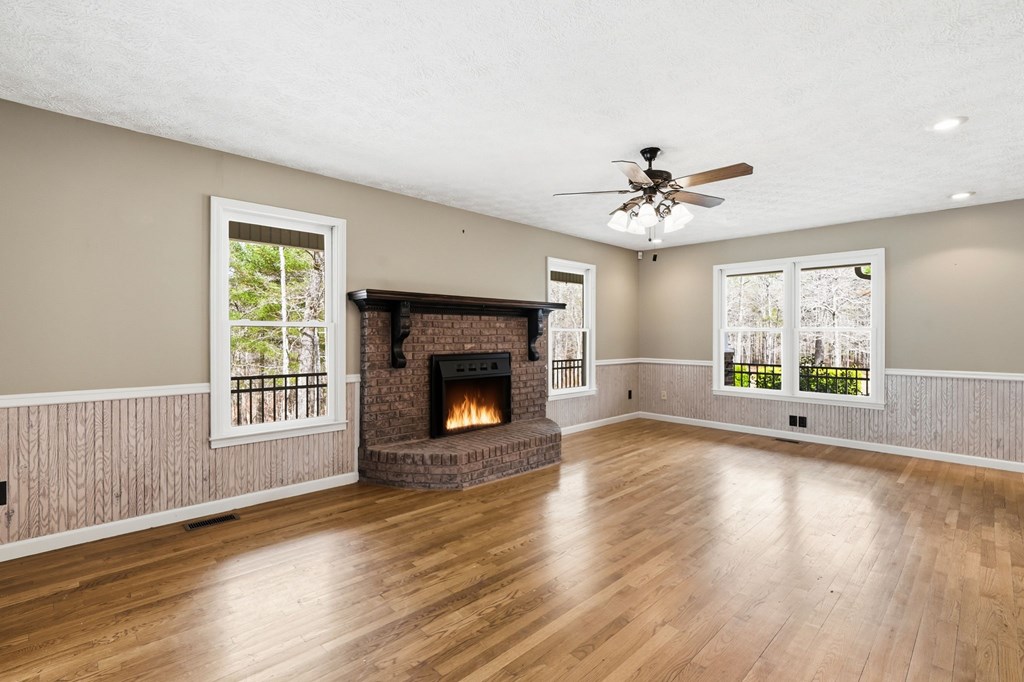 Ellijay, Georgia, 30540, United States, 3 Bedrooms Bedrooms, ,4 BathroomsBathrooms,Residential,Active,2025626